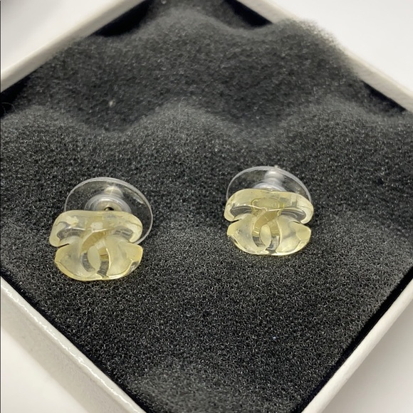 Chanel earrings Family - Picture 3 of 10